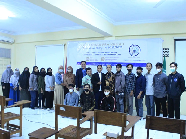 Pertemuan Perdana Pra Kuliah Fakultas Komunikasi dan Bisnis Universitas Saintek Muhammadiyah