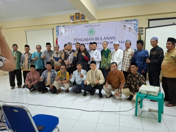 PCM Ciracas Gelar Pengajian Bulanan Hadirkan Kiai Cepu Bahas Fiqih Budaya